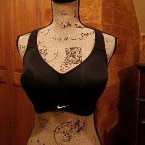 Nike Sports bra 34E